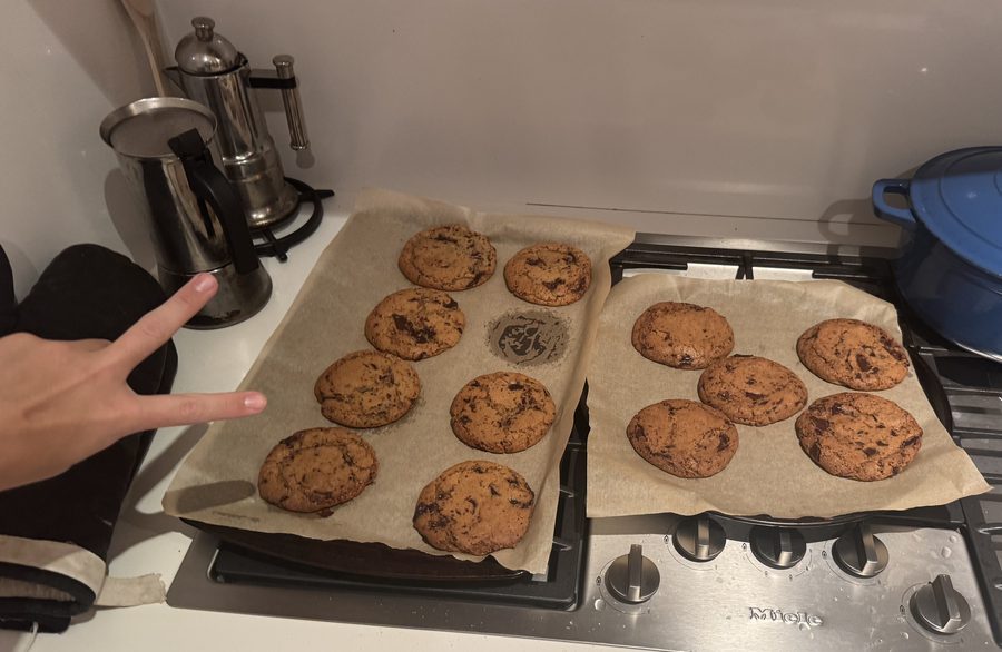 Finished chocolate chip cookies